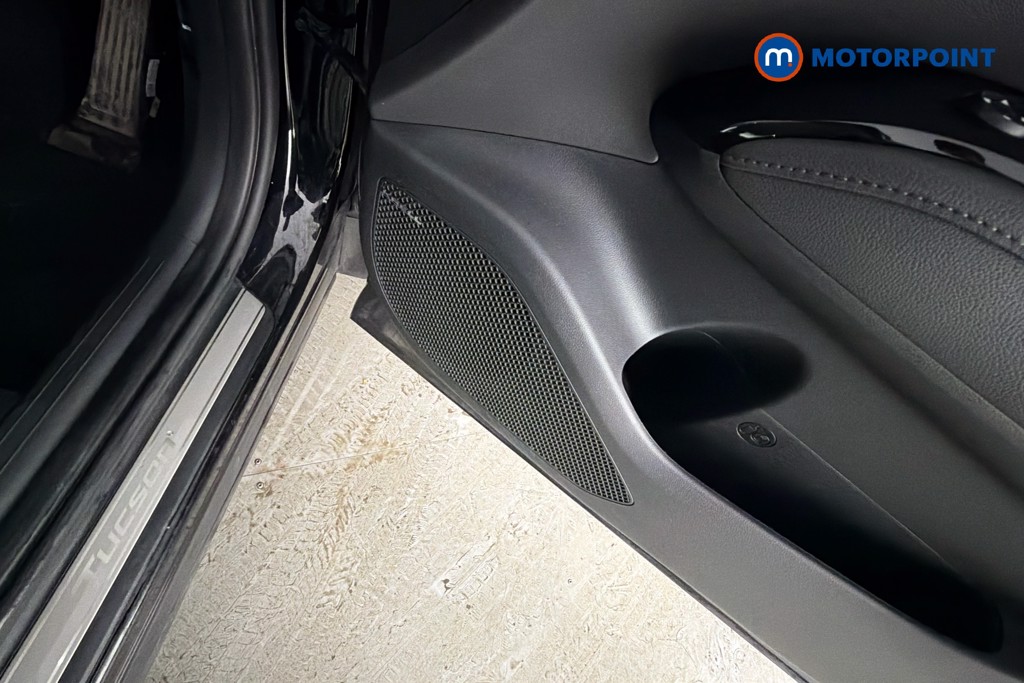 Hyundai Tucson Ultimate Manual Petrol SUV - Stock Number (1643576) - 21st supplementary image