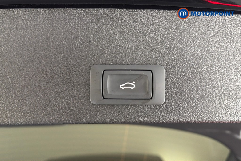 Audi Q2 Black Edition Automatic Petrol SUV - Stock Number (1643636) - 35th supplementary image