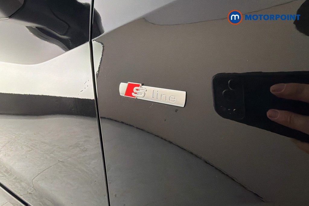 Audi Q2 Black Edition Automatic Petrol SUV - Stock Number (1643636) - 46th supplementary image