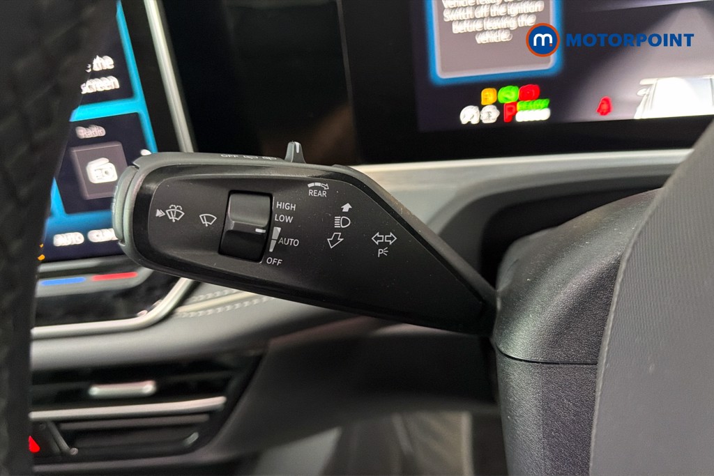 Volkswagen Passat Life Automatic Petrol Plug-In Hybrid Estate - Stock Number (1643778) - 6th supplementary image