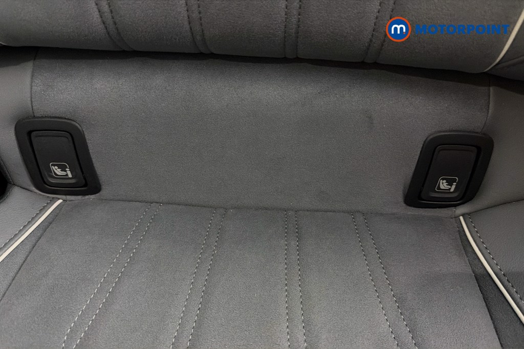 Volkswagen Passat Life Automatic Petrol Plug-In Hybrid Estate - Stock Number (1643778) - 29th supplementary image