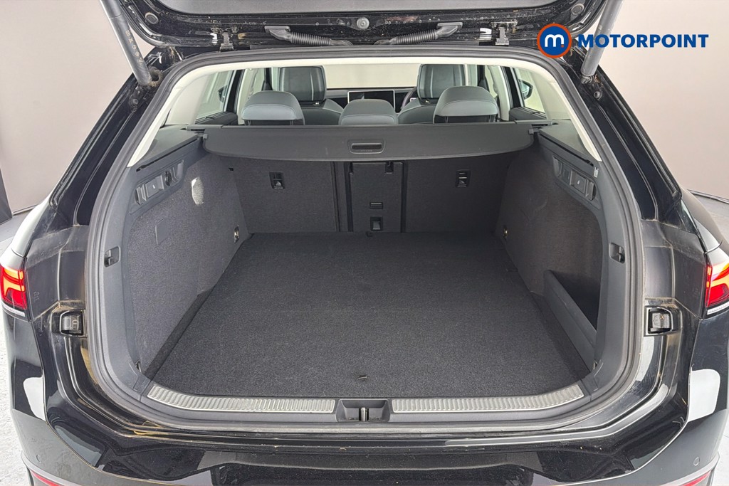 Volkswagen Passat Life Automatic Petrol Plug-In Hybrid Estate - Stock Number (1643778) - 33rd supplementary image