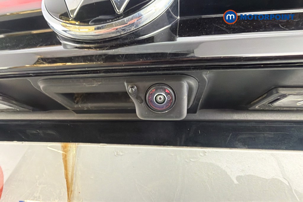 Volkswagen Passat Life Automatic Petrol Plug-In Hybrid Estate - Stock Number (1643778) - 36th supplementary image