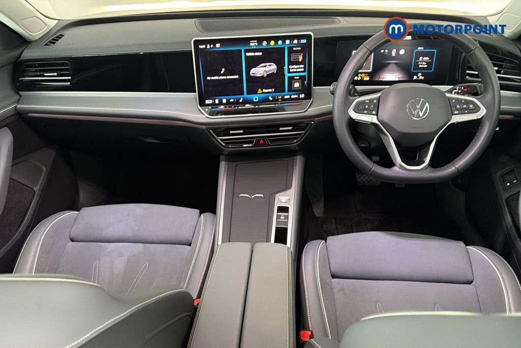 Volkswagen Passat Life Automatic Petrol Plug-In Hybrid Estate - Stock Number (1643778) - 1st supplementary image