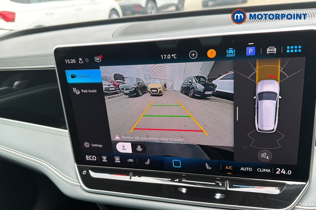 Volkswagen Passat Life Automatic Petrol Plug-In Hybrid Estate - Stock Number (1643779) - 13th supplementary image