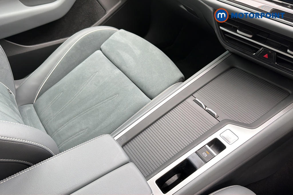 Volkswagen Passat Life Automatic Petrol Plug-In Hybrid Estate - Stock Number (1643779) - 15th supplementary image