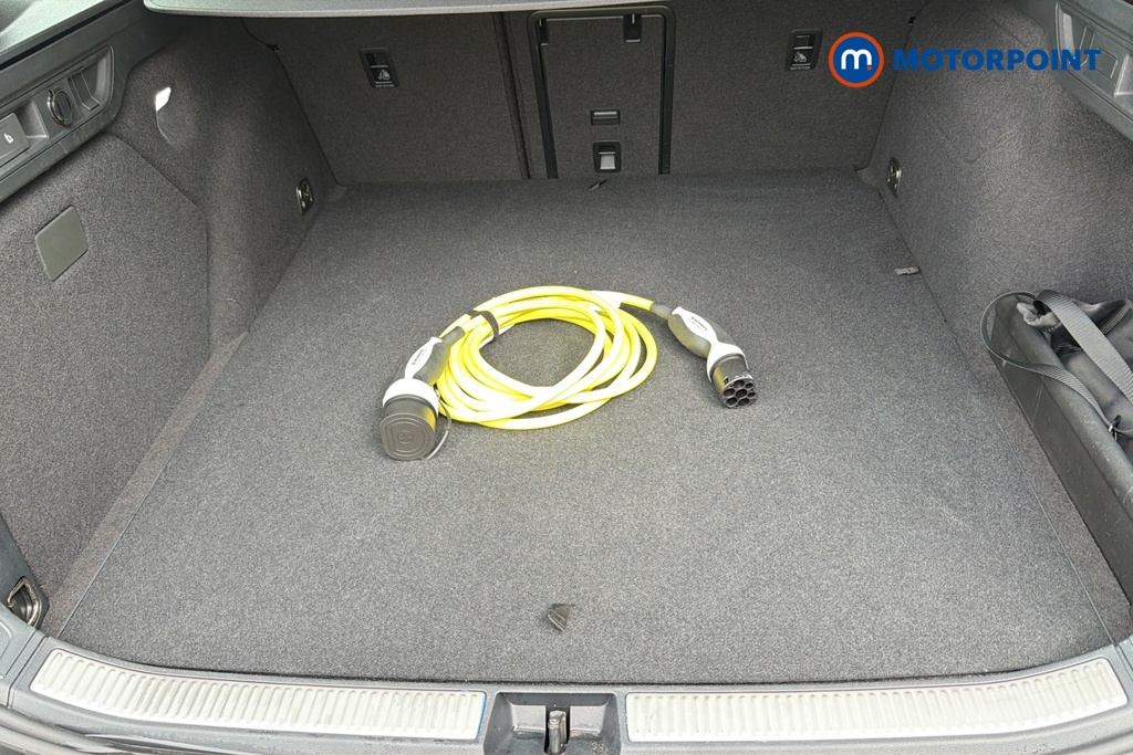 Volkswagen Passat Life Automatic Petrol Plug-In Hybrid Estate - Stock Number (1643779) - 34th supplementary image