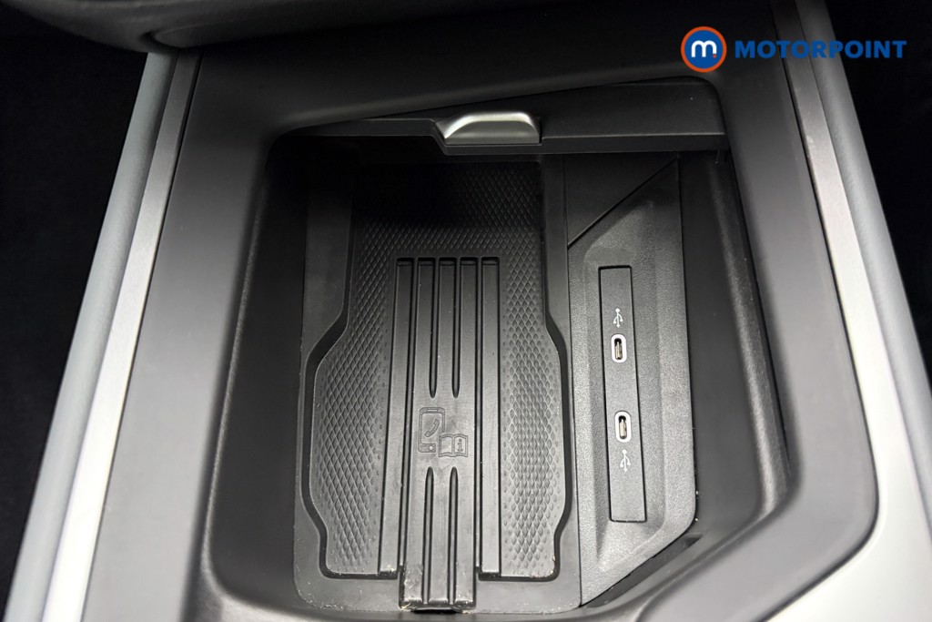 Volkswagen Passat Life Automatic Petrol Plug-In Hybrid Estate - Stock Number (1643783) - 15th supplementary image