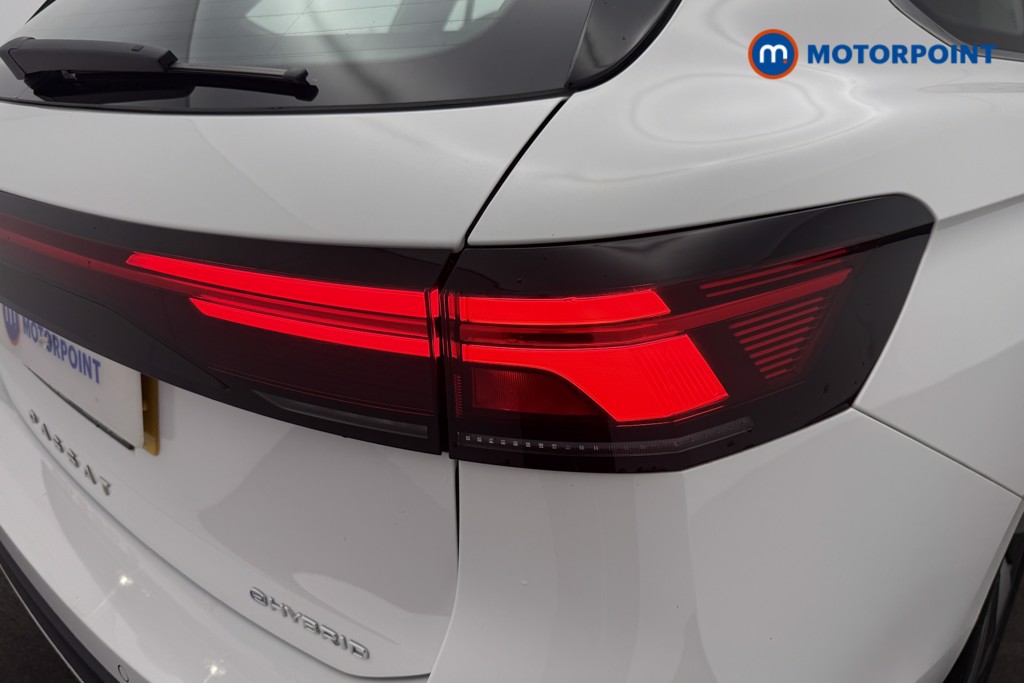 Volkswagen Passat Life Automatic Petrol Plug-In Hybrid Estate - Stock Number (1643783) - 20th supplementary image