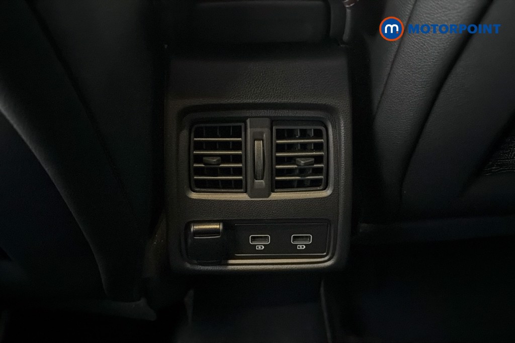 Renault Captur R.S. Line Automatic Petrol SUV - Stock Number (1643888) - 30th supplementary image