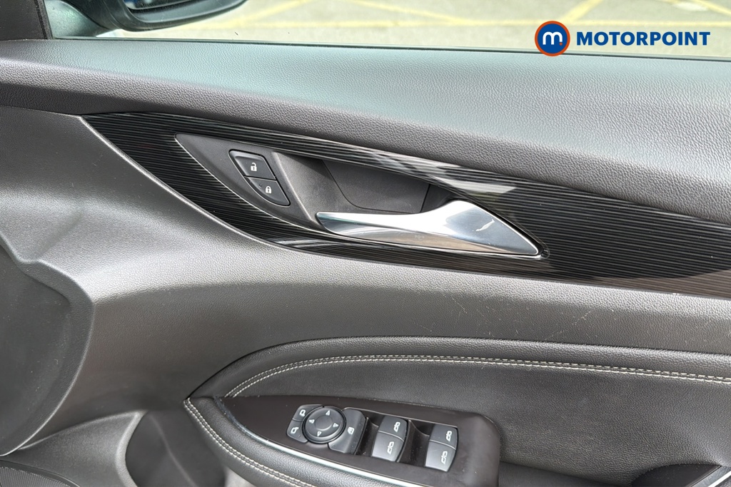 Vauxhall Insignia Elite Manual Petrol Hatchback - Stock Number (1644048) - 19th supplementary image