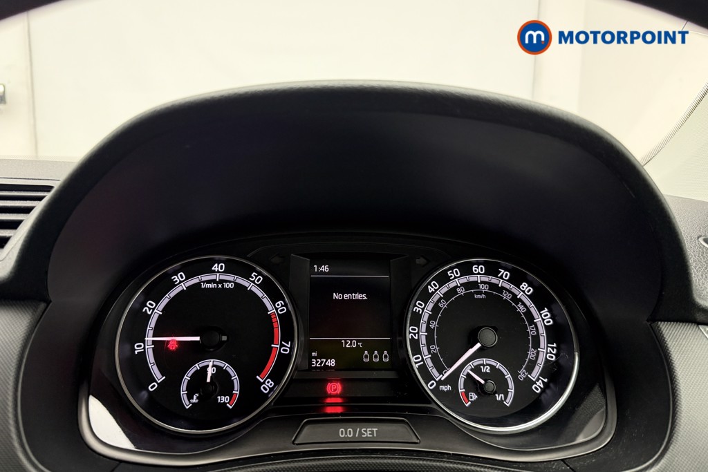 Skoda Fabia Colour Edition Manual Petrol Hatchback - Stock Number (1644210) - 5th supplementary image