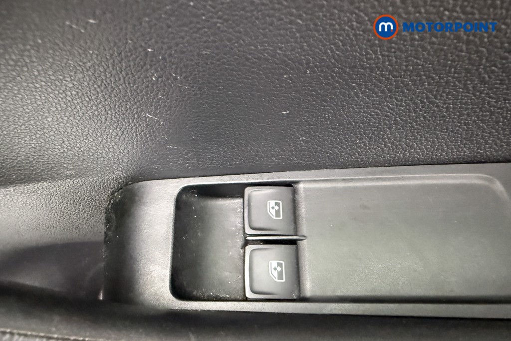 Skoda Fabia Colour Edition Manual Petrol Hatchback - Stock Number (1644210) - 18th supplementary image
