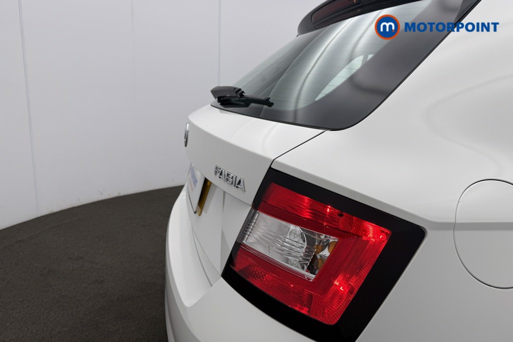 Skoda Fabia Colour Edition Manual Petrol Hatchback - Stock Number (1644210) - 24th supplementary image