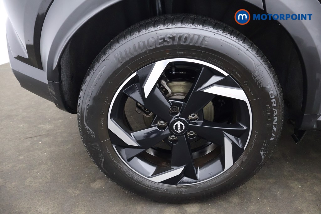 Nissan Juke N-Connecta Manual Petrol SUV - Stock Number (1644259) - 13th supplementary image