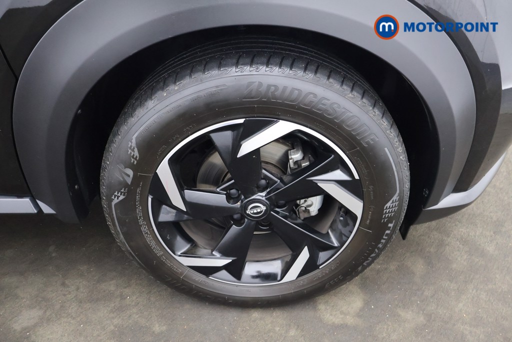 Nissan Juke N-Connecta Manual Petrol SUV - Stock Number (1644263) - 4th supplementary image