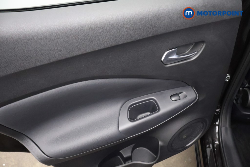 Nissan Juke N-Connecta Manual Petrol SUV - Stock Number (1644263) - 20th supplementary image