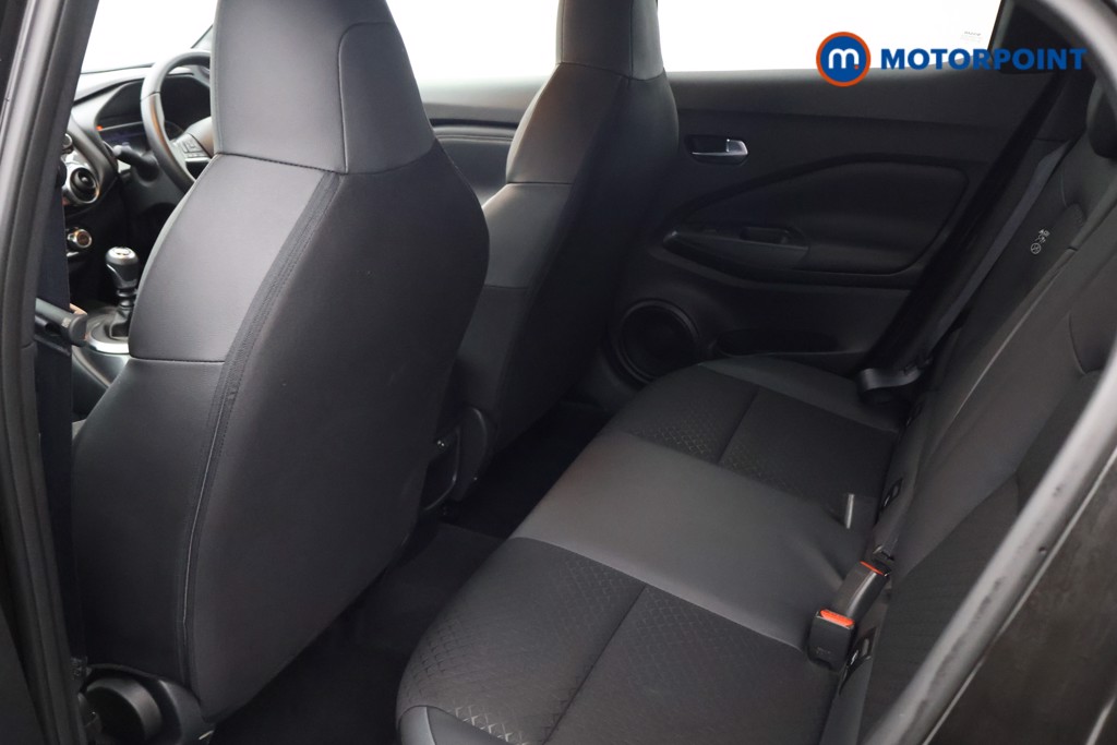 Nissan Juke N-Connecta Manual Petrol SUV - Stock Number (1644263) - 21st supplementary image