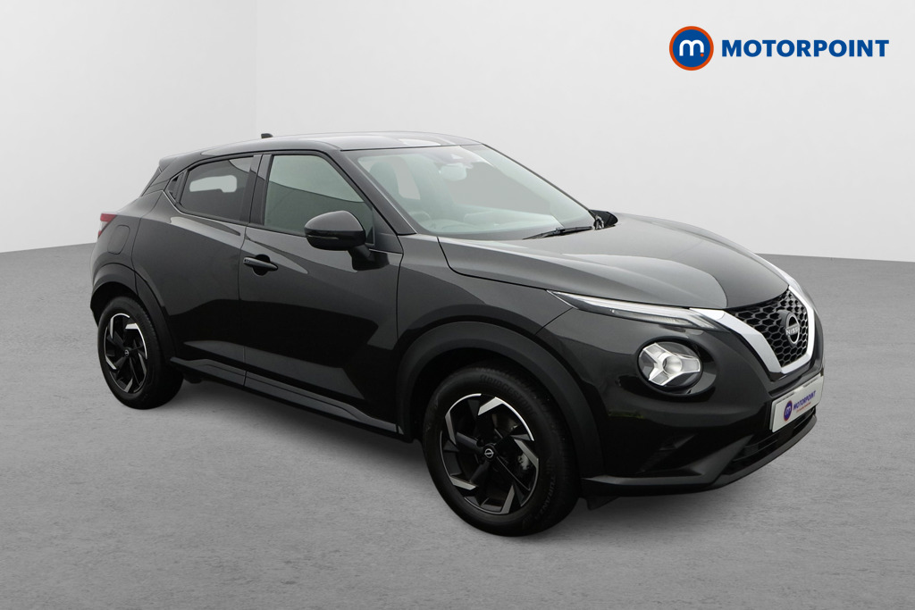 Nissan Juke N-Connecta Manual Petrol SUV - Stock Number (1644263) - Drivers side front corner