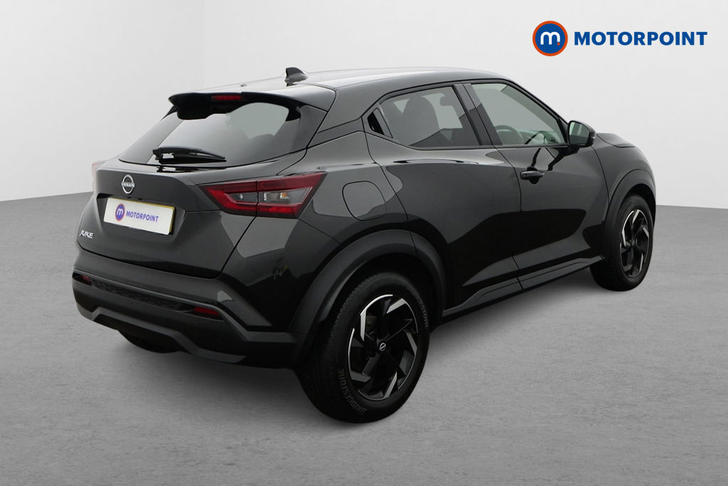 Nissan Juke N-Connecta Manual Petrol SUV - Stock Number (1644263) - Drivers side rear corner