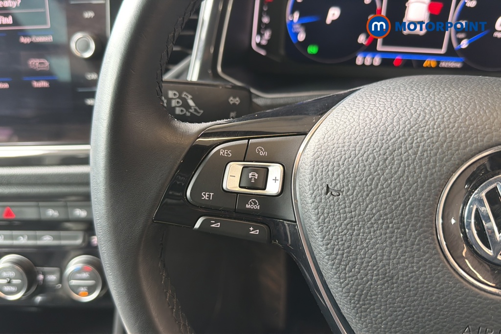 Volkswagen T-Roc SEL Automatic Petrol SUV - Stock Number (1644323) - 4th supplementary image