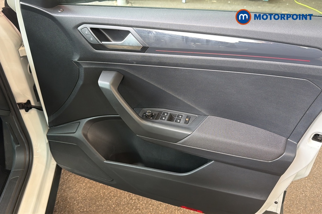 Volkswagen T-Roc SEL Automatic Petrol SUV - Stock Number (1644323) - 18th supplementary image