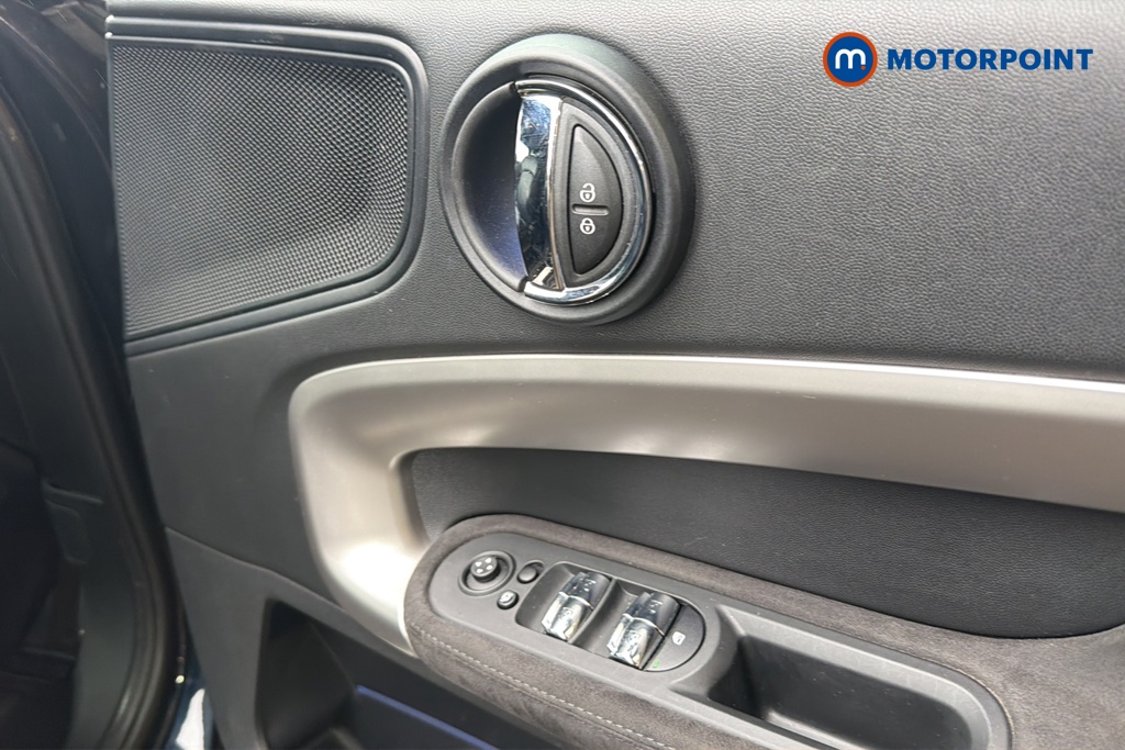 Mini Countryman Cooper Exclusive Manual Petrol SUV - Stock Number (1644364) - 19th supplementary image