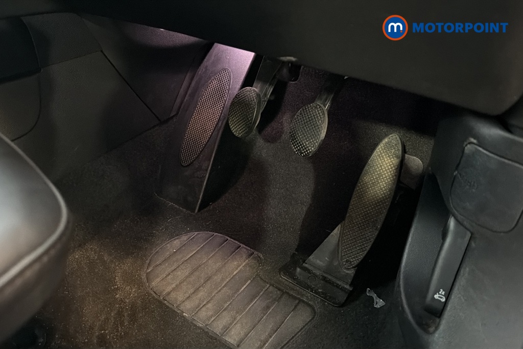 Mini Countryman Cooper Exclusive Manual Petrol SUV - Stock Number (1644364) - 24th supplementary image