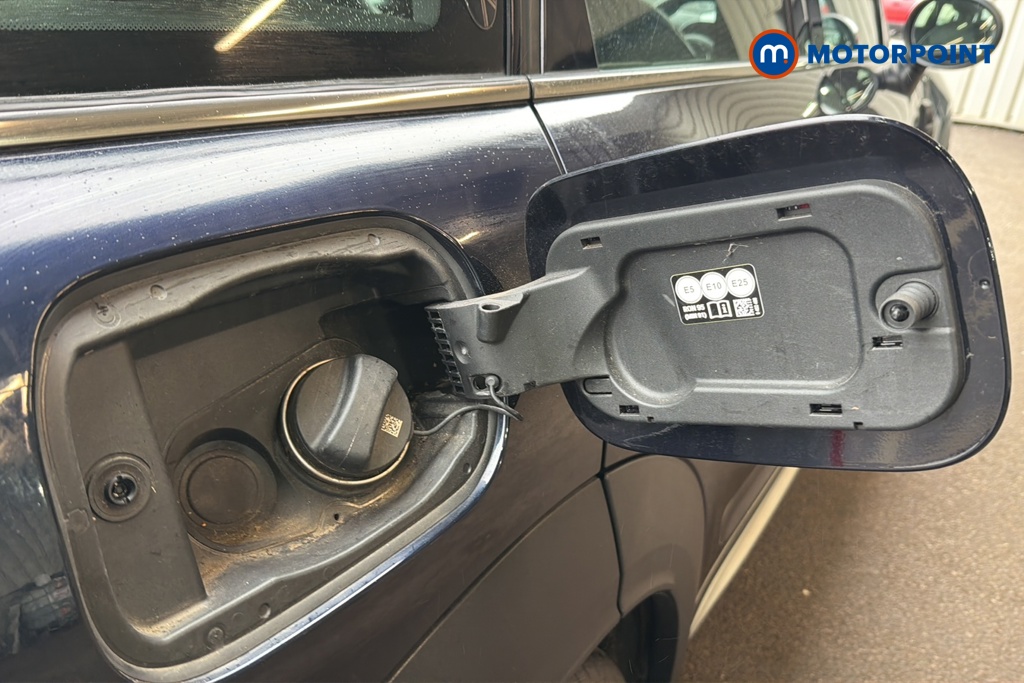 Mini Countryman Cooper Exclusive Manual Petrol SUV - Stock Number (1644364) - 41st supplementary image