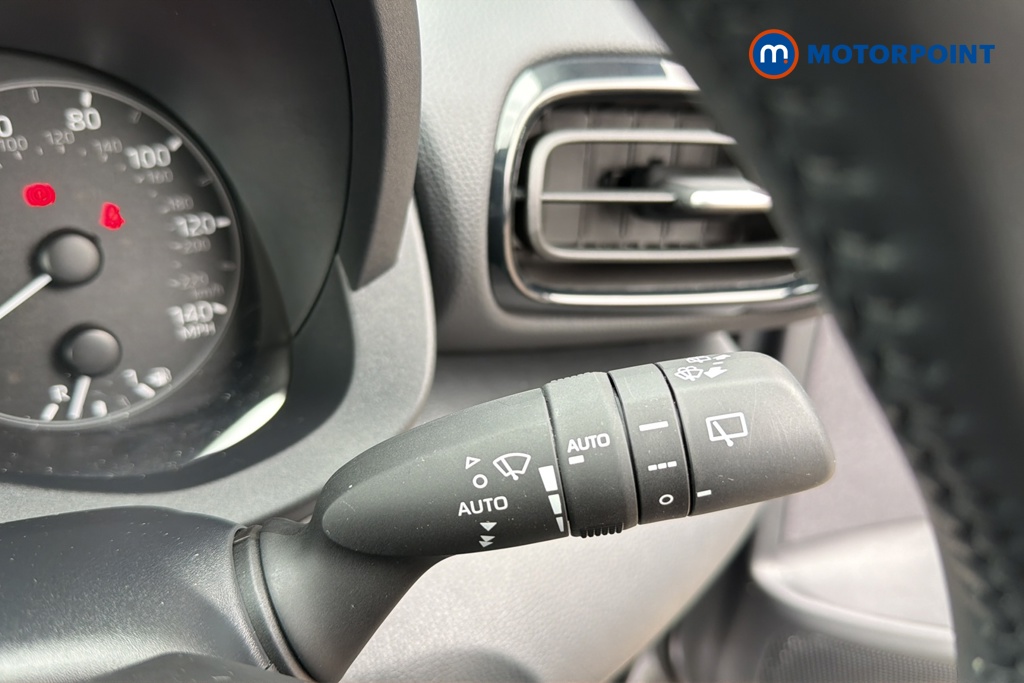 Mazda 2 Hybrid Centre Line Automatic Petrol-Electric Hybrid Hatchback - Stock Number (1644380) - 6th supplementary image