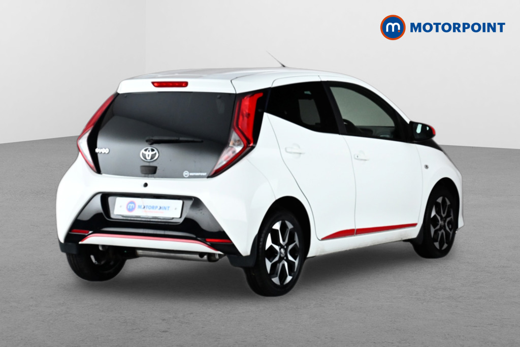 Toyota Aygo X-Trend Manual Petrol Hatchback - Stock Number (1644667) - Drivers side rear corner