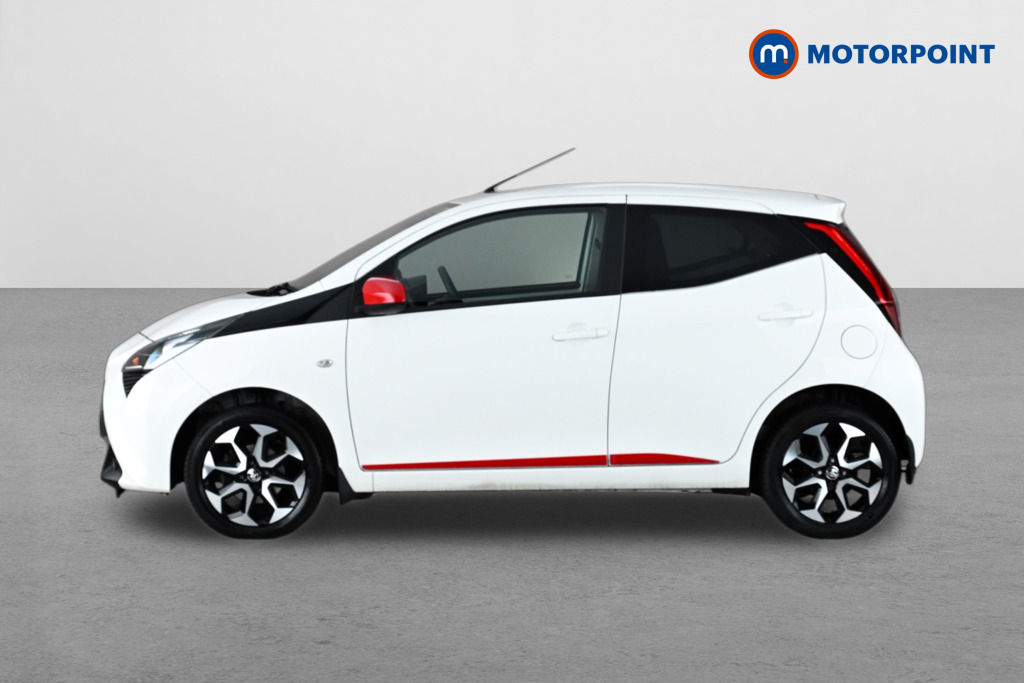 Toyota Aygo X-Trend Manual Petrol Hatchback - Stock Number (1644667) - Passenger side