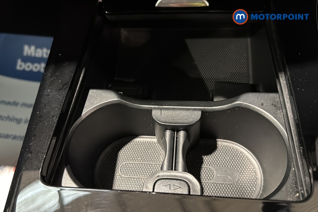 Mercedes-Benz A Class Amg Line Automatic Diesel Hatchback - Stock Number (1644882) - 16th supplementary image