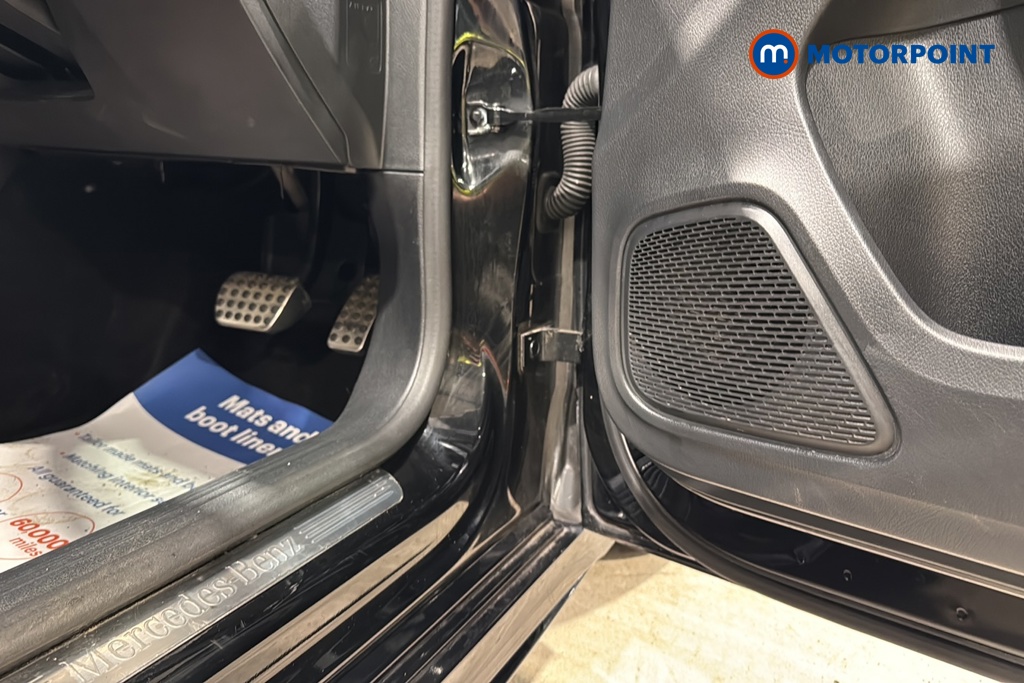 Mercedes-Benz A Class Amg Line Automatic Diesel Hatchback - Stock Number (1644882) - 21st supplementary image