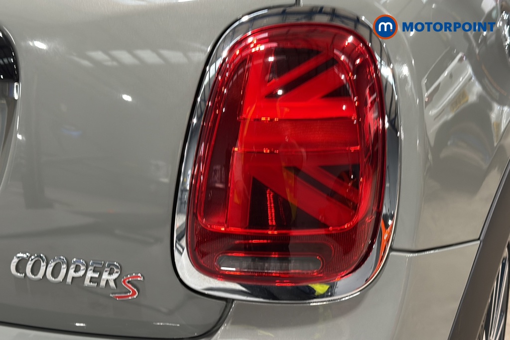 Mini Hatchback Cooper S Exclusive Automatic Petrol Hatchback - Stock Number (1644943) - 36th supplementary image