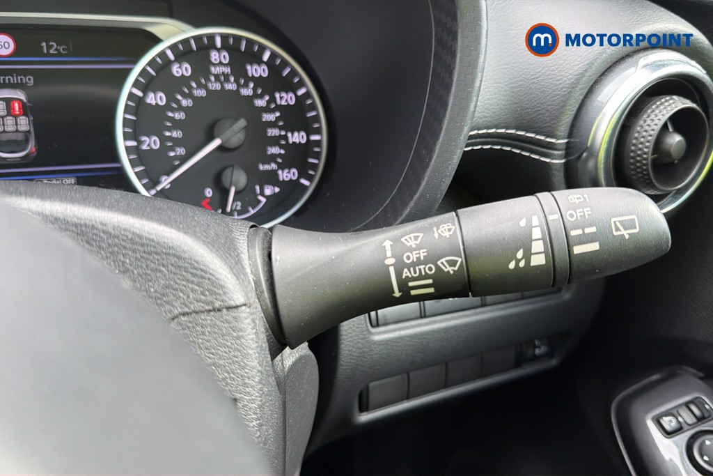 Nissan Juke N-Connecta Automatic Petrol-Electric Hybrid SUV - Stock Number (1609836) - 7th supplementary image