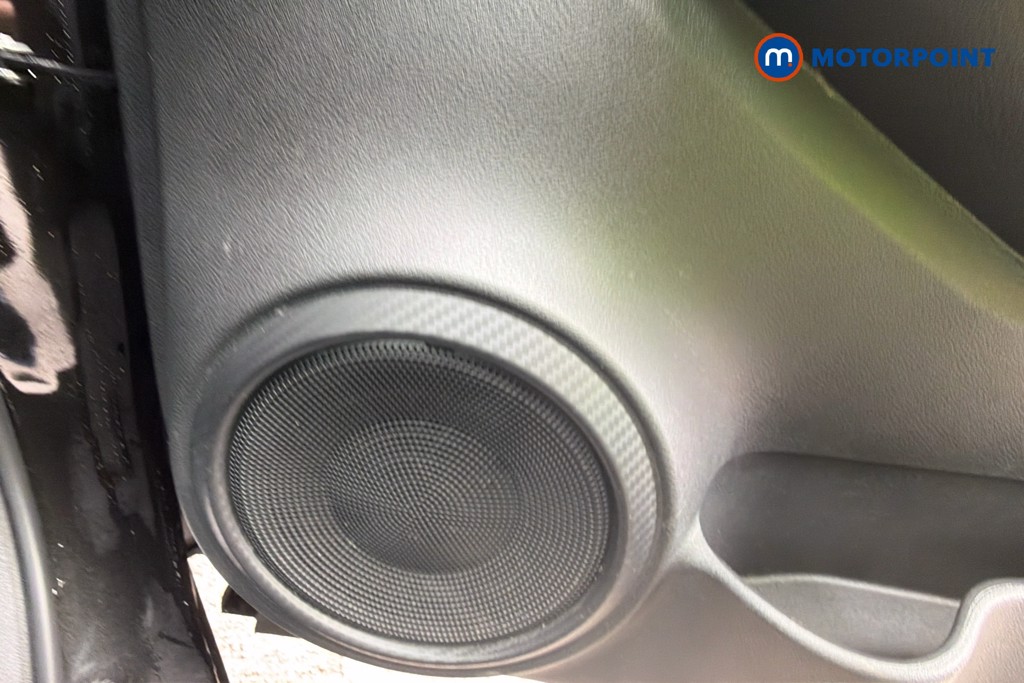 Nissan Juke N-Connecta Automatic Petrol-Electric Hybrid SUV - Stock Number (1609836) - 21st supplementary image