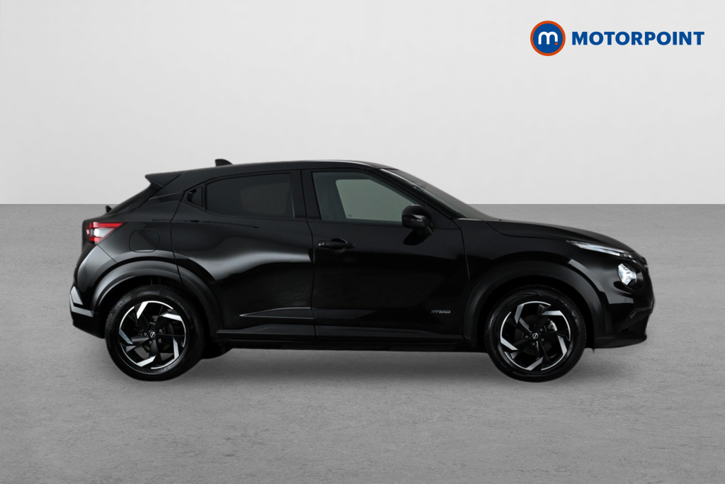 Nissan Juke N-Connecta Automatic Petrol-Electric Hybrid SUV - Stock Number (1609836) - Drivers side