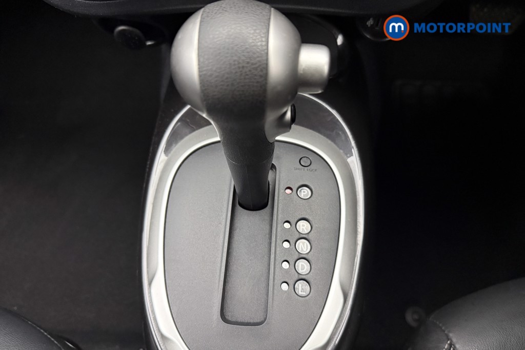 Nissan Juke Tekna Automatic Petrol SUV - Stock Number (1628235) - 7th supplementary image