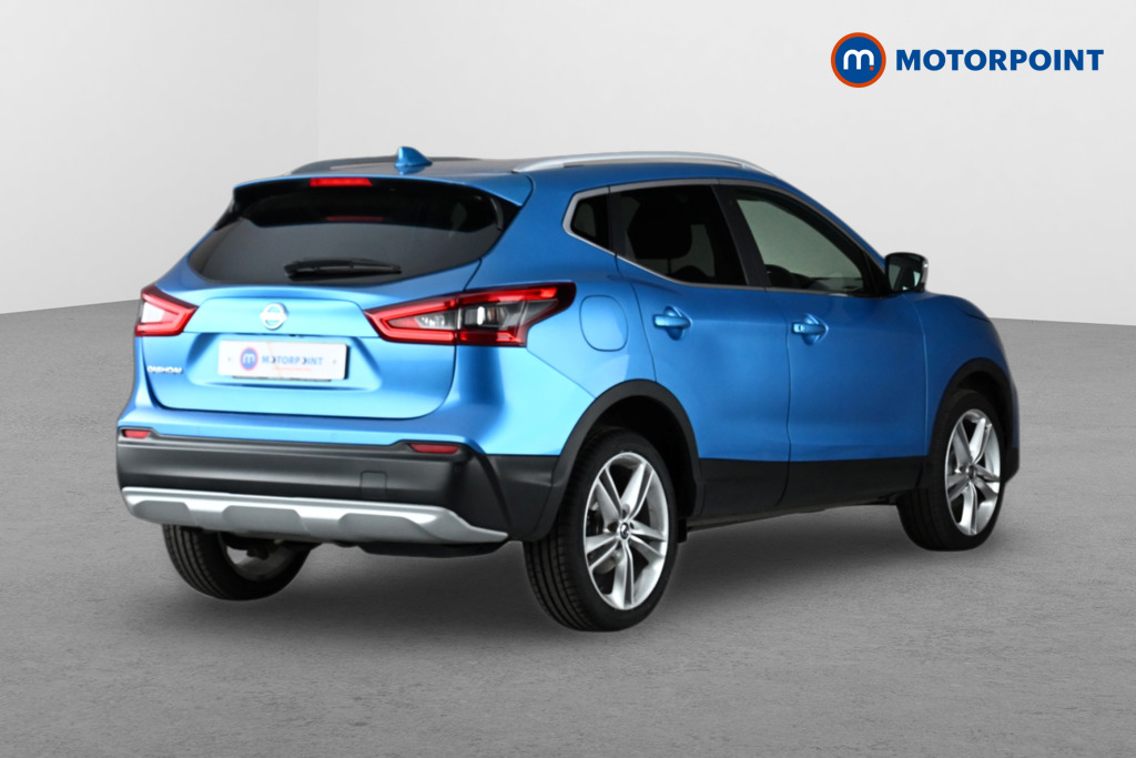 Nissan Qashqai N-Motion Automatic Diesel SUV - Stock Number (1633524) - Drivers side rear corner