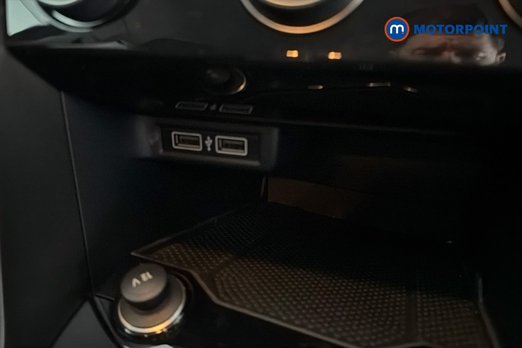 Volkswagen T-Roc SE Automatic Petrol SUV - Stock Number (1633784) - 17th supplementary image