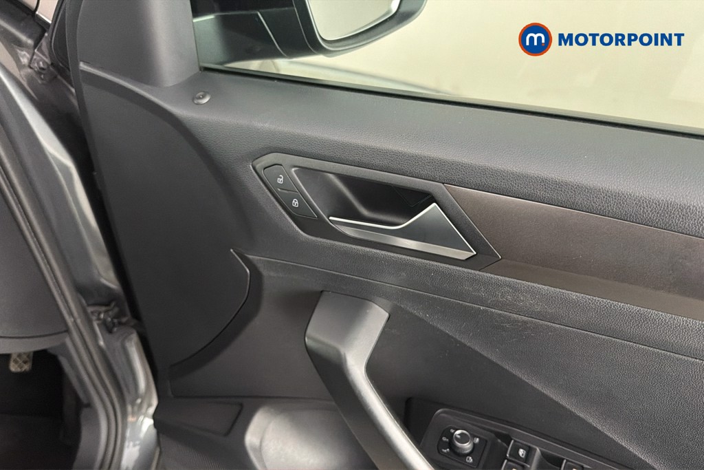 Volkswagen T-Roc SE Automatic Petrol SUV - Stock Number (1633784) - 42nd supplementary image