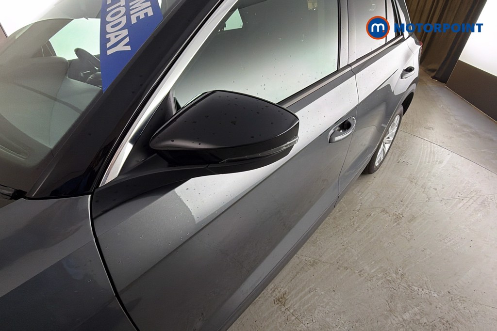Volkswagen T-Roc SE Automatic Petrol SUV - Stock Number (1633784) - 43rd supplementary image