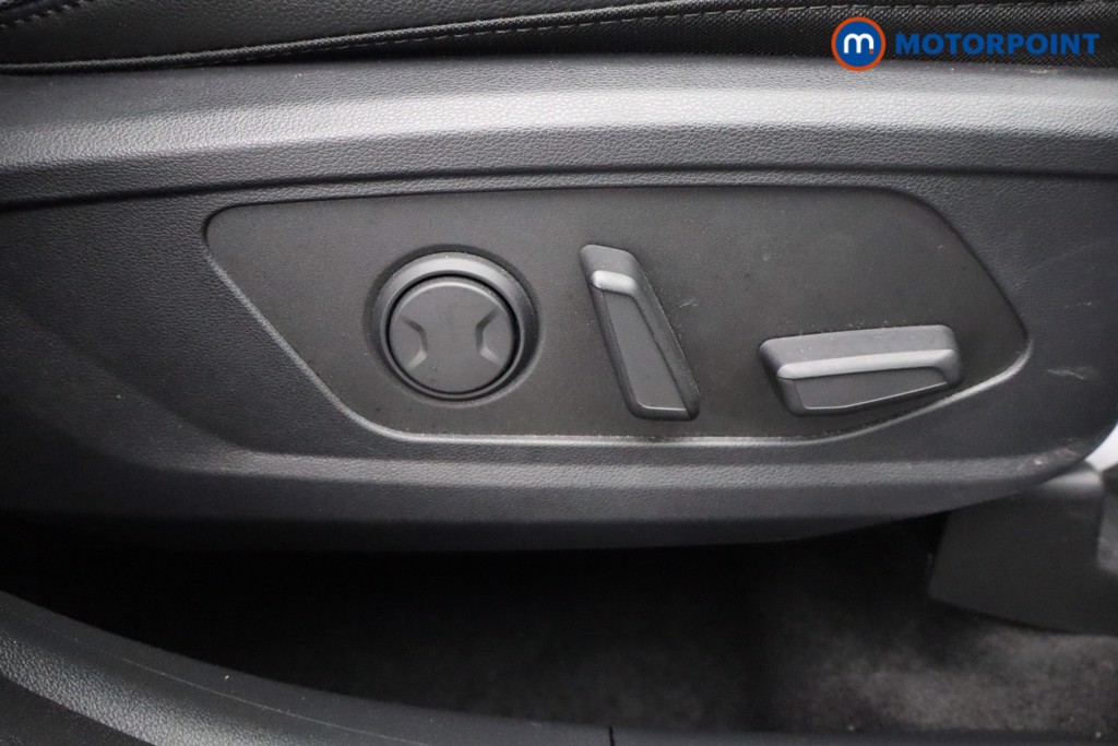 Hyundai Tucson Ultimate Automatic Petrol-Electric Hybrid SUV - Stock Number (1634521) - 13th supplementary image
