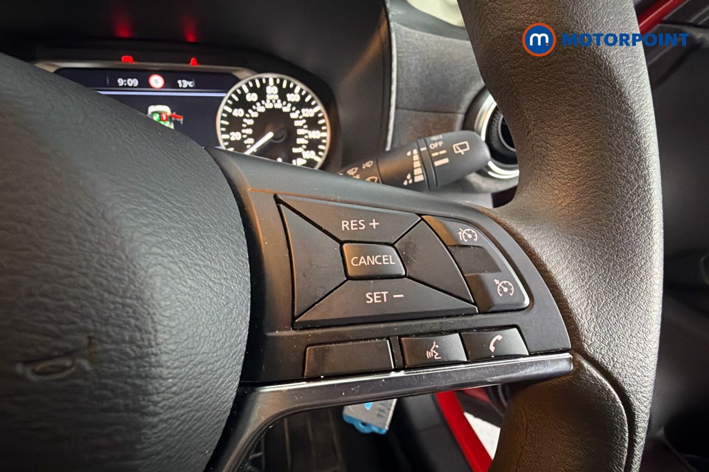 Nissan Juke Acenta Premium Manual Petrol SUV - Stock Number (1635960) - 4th supplementary image