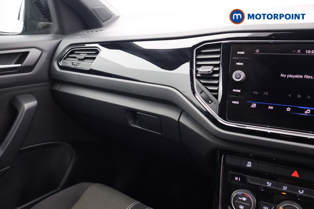 Volkswagen T-Roc Black Edition Manual Diesel SUV - Stock Number (1636681) - 9th supplementary image