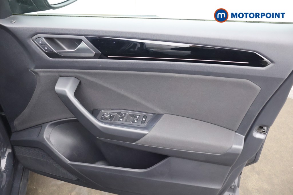 Volkswagen T-Roc Black Edition Manual Diesel SUV - Stock Number (1636681) - 11th supplementary image