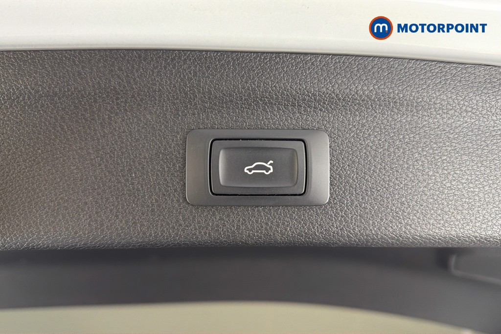 Audi Q3 S Line Automatic Diesel SUV - Stock Number (1637914) - 35th supplementary image