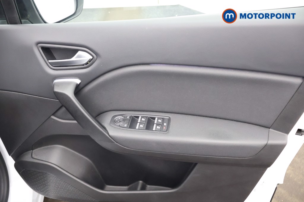 Renault Captur Se Edition Automatic Petrol SUV - Stock Number (1637995) - 11th supplementary image