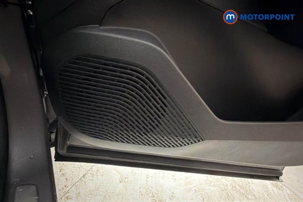 Renault Captur Limited Manual Petrol SUV - Stock Number (1638697) - 21st supplementary image